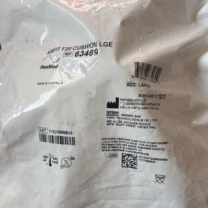ResMed White AirFit F20 Cushion - Large Packaging